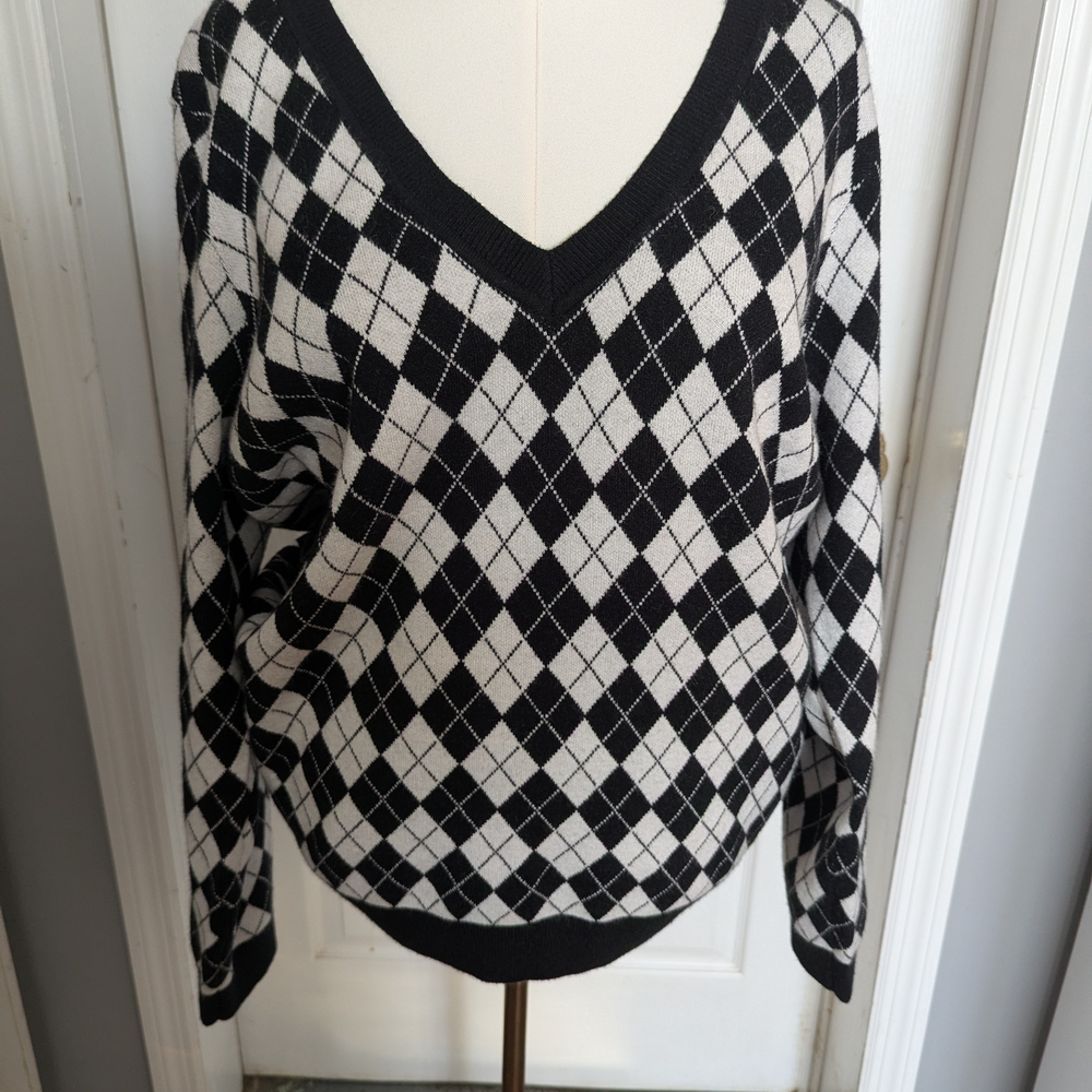 Torrid Black and White Diamond V-Neck Sweater